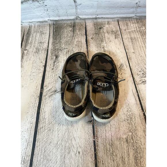 HEYDUDE Boy’s Wally Linen Camo Shoes / Size: K11 - Picture 3 of 9
